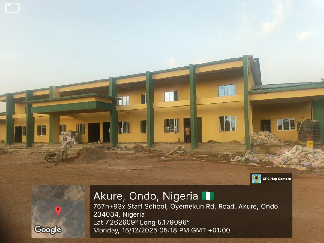500-capacity multipurpose hall construction, Oyemekun Grammar School